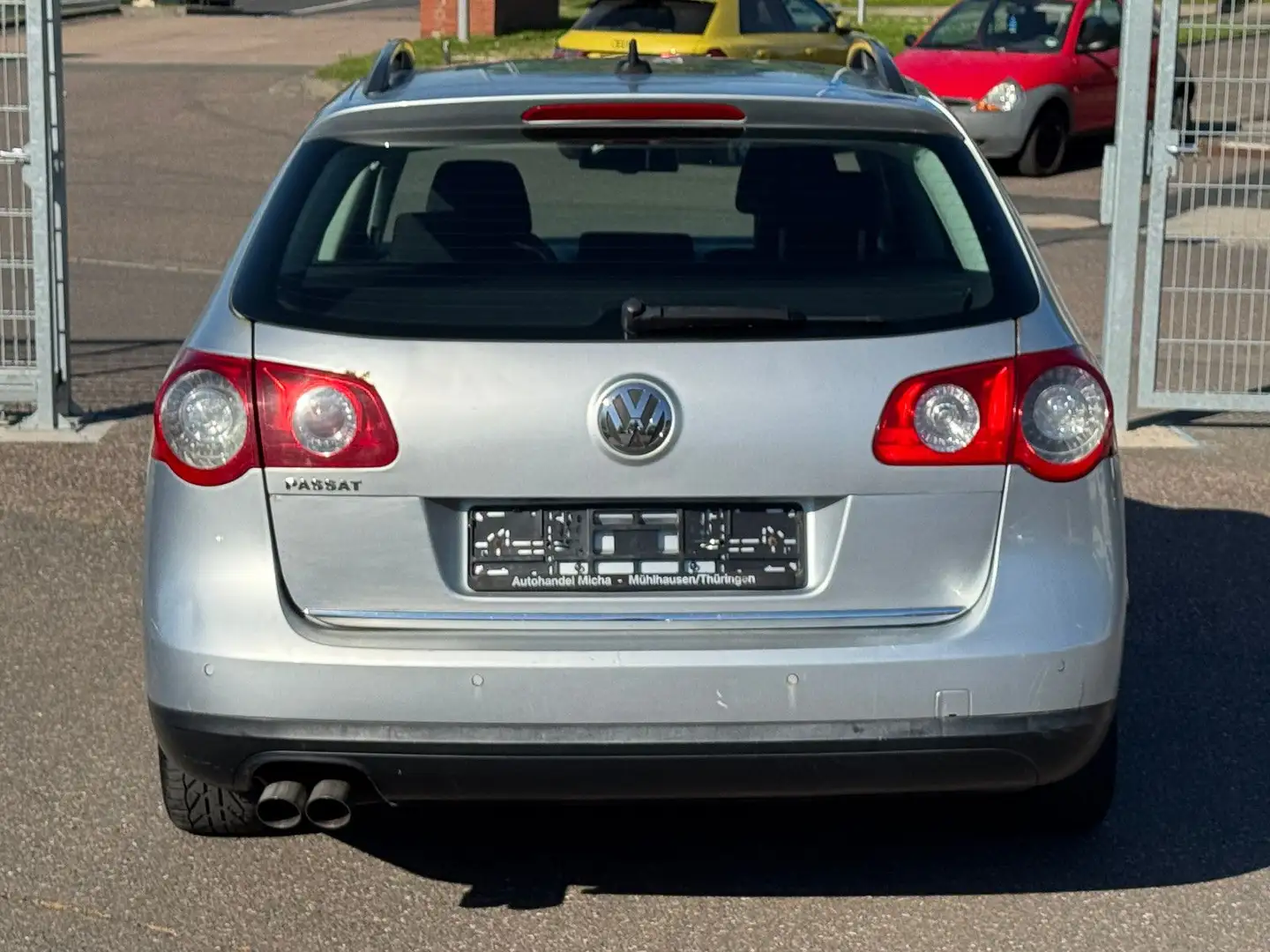 Vehicle image, number 6