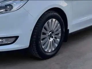Vehicle image thumbnail, number 6