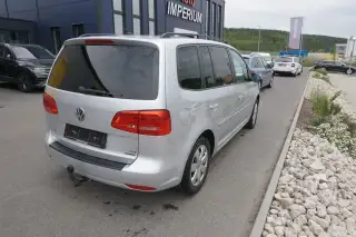 Vehicle image thumbnail, number 6