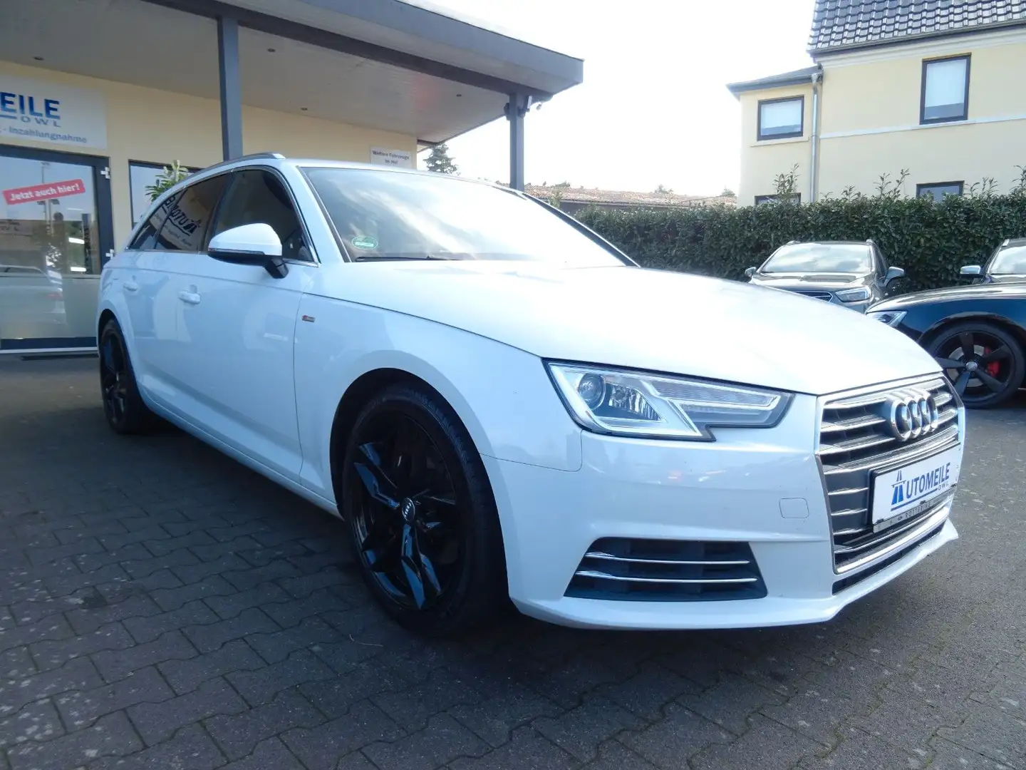 Vehicle image, number 2