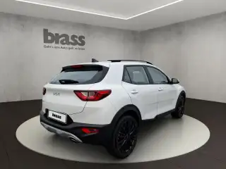 Vehicle image thumbnail, number 5