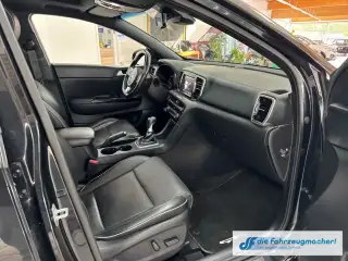 Vehicle image thumbnail, number 8