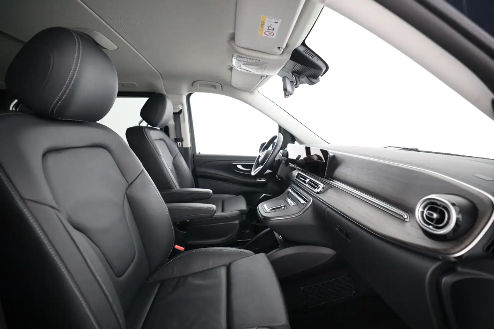 Vehicle image, number 15