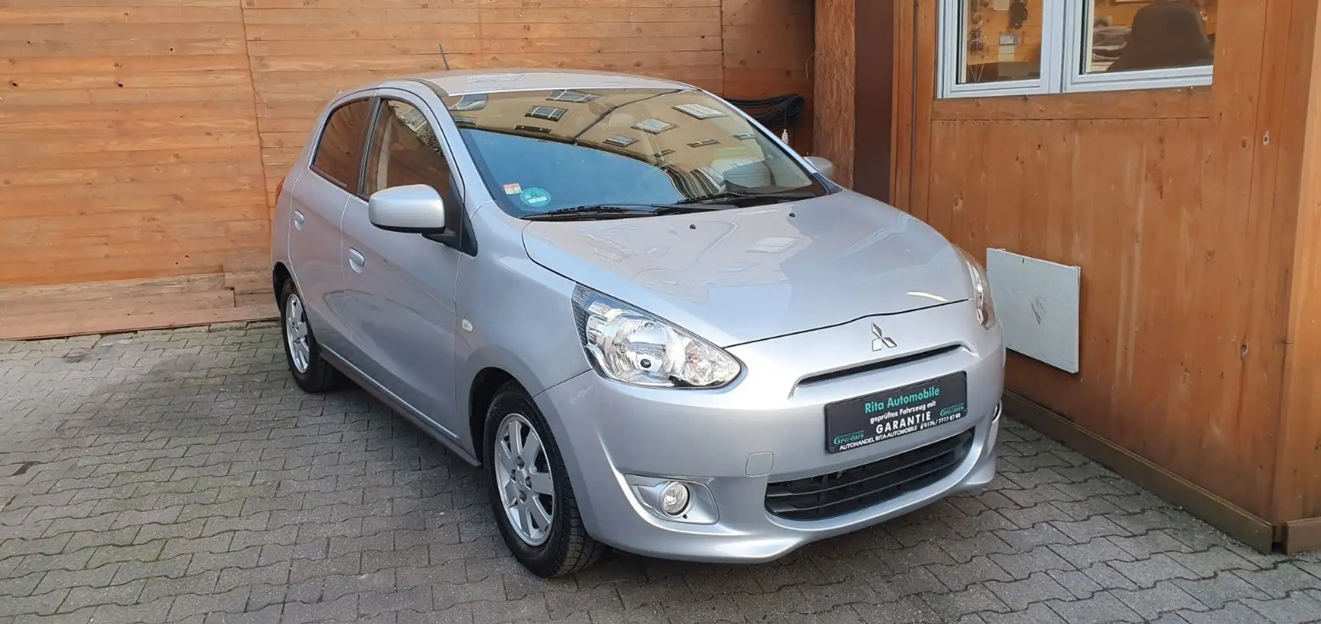 Vehicle image, number 1