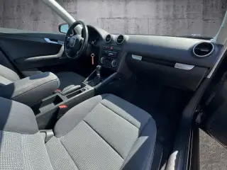 Vehicle image thumbnail, number 13