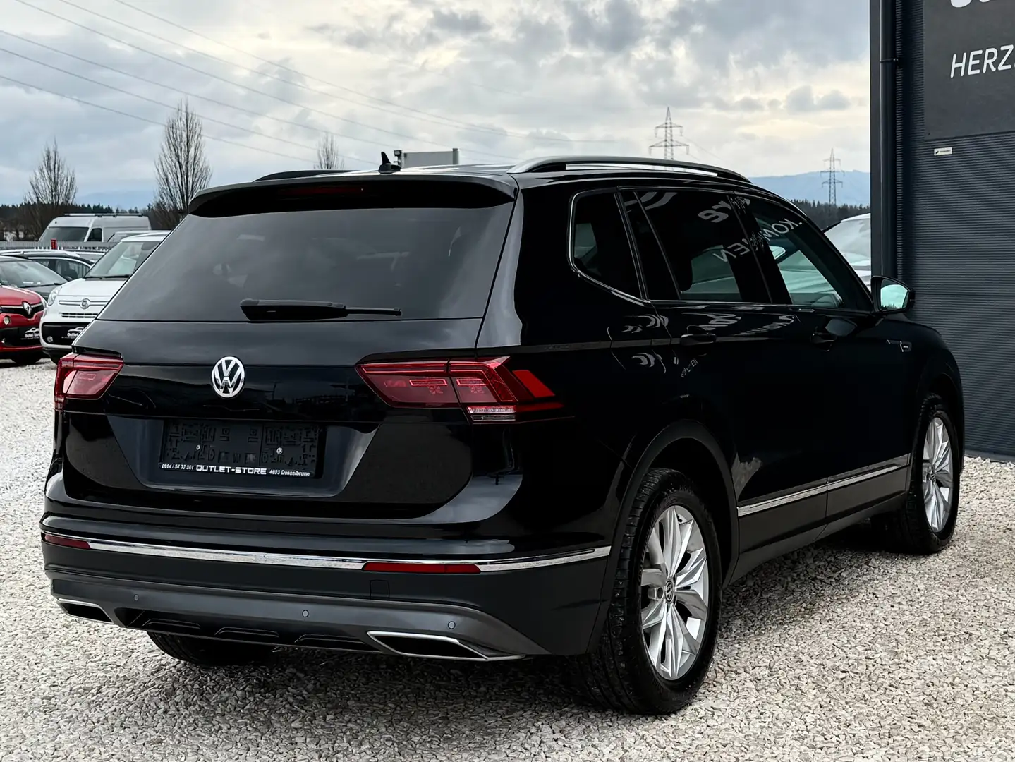 Vehicle image, number 8