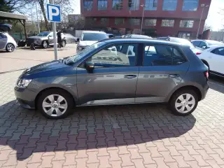 Vehicle image thumbnail, number 3
