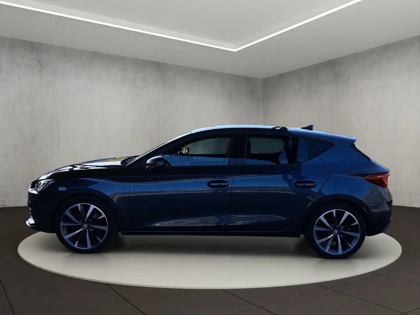 Vehicle image, number 2