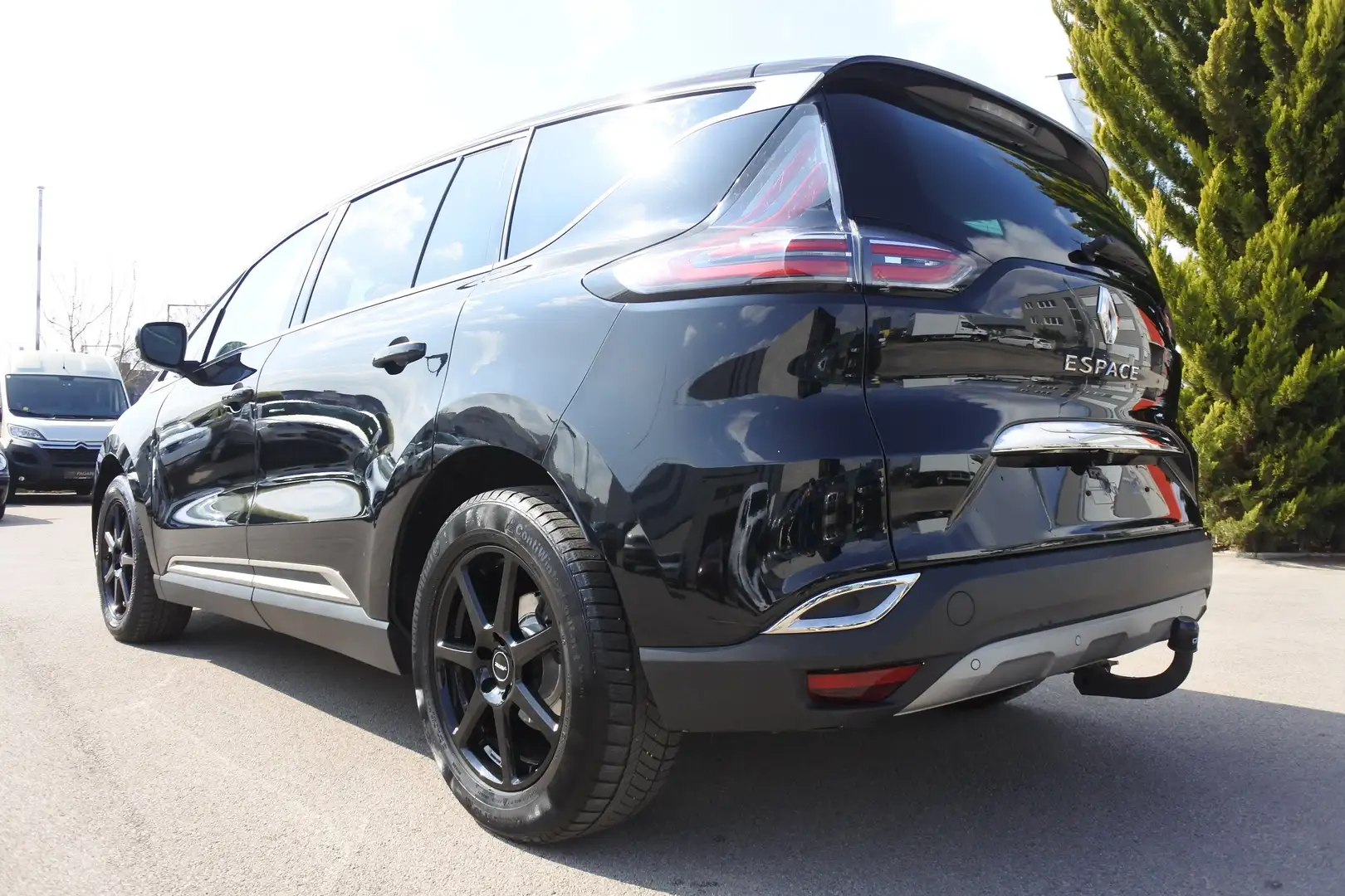 Vehicle image, number 9
