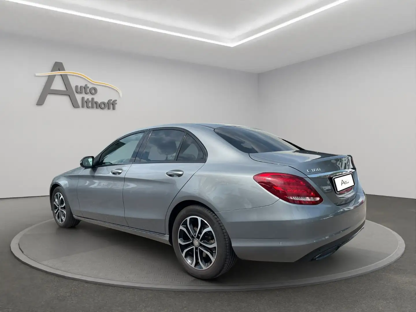 Vehicle image, number 4