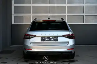 Vehicle image thumbnail, number 4
