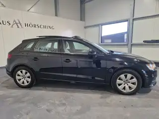 Vehicle image thumbnail, number 4