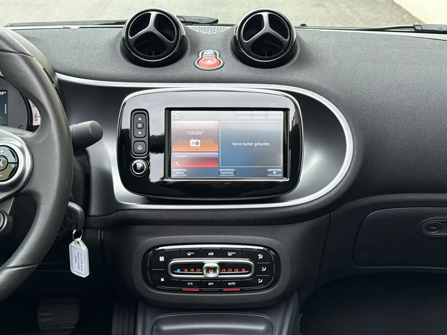 Vehicle image, number 11