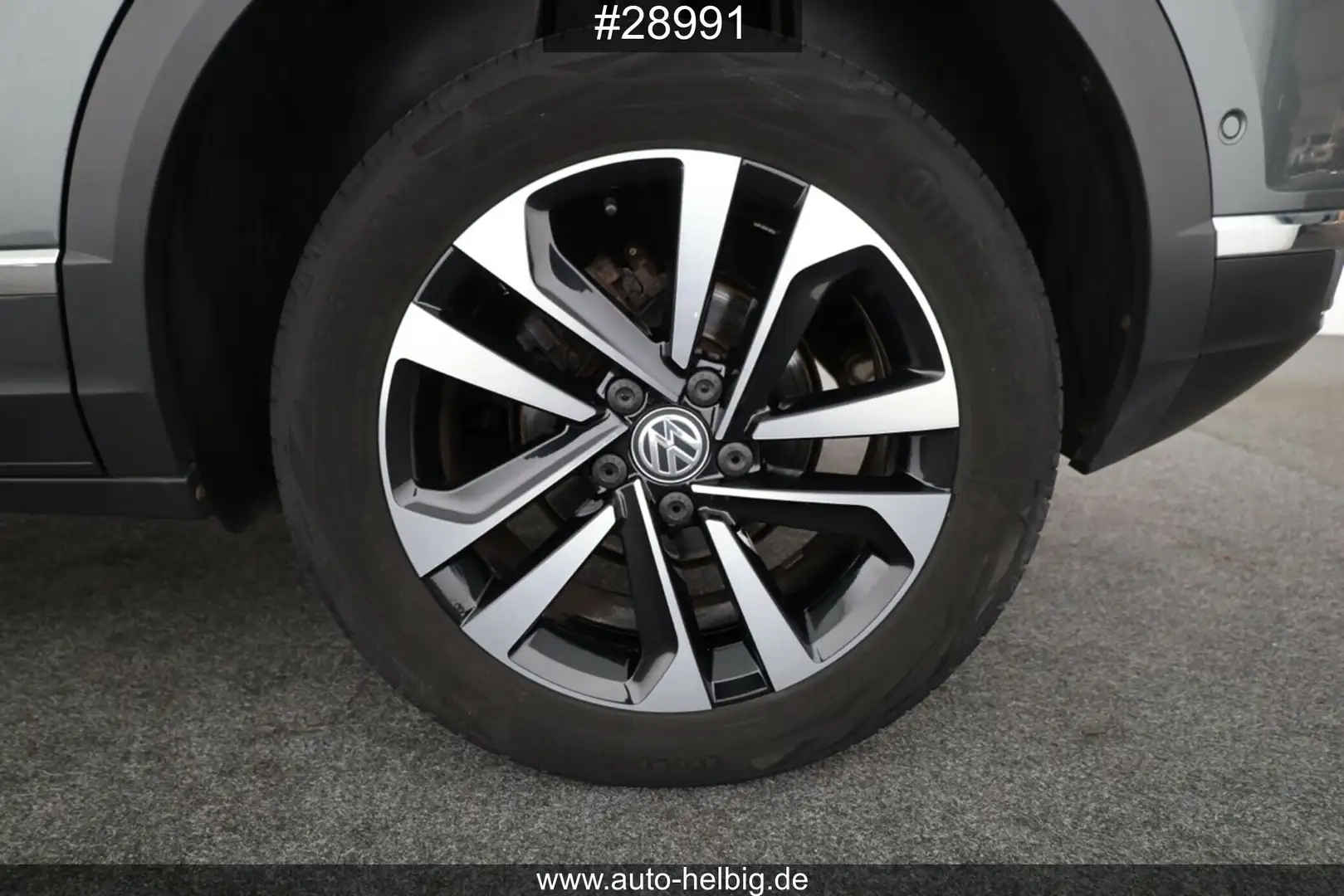 Vehicle image, number 15