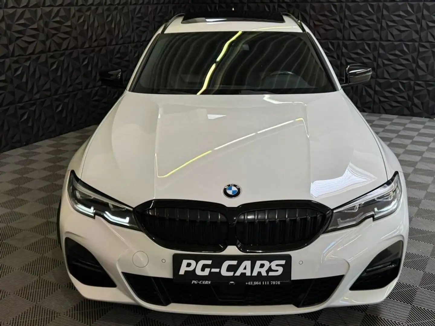 Vehicle image, number 6
