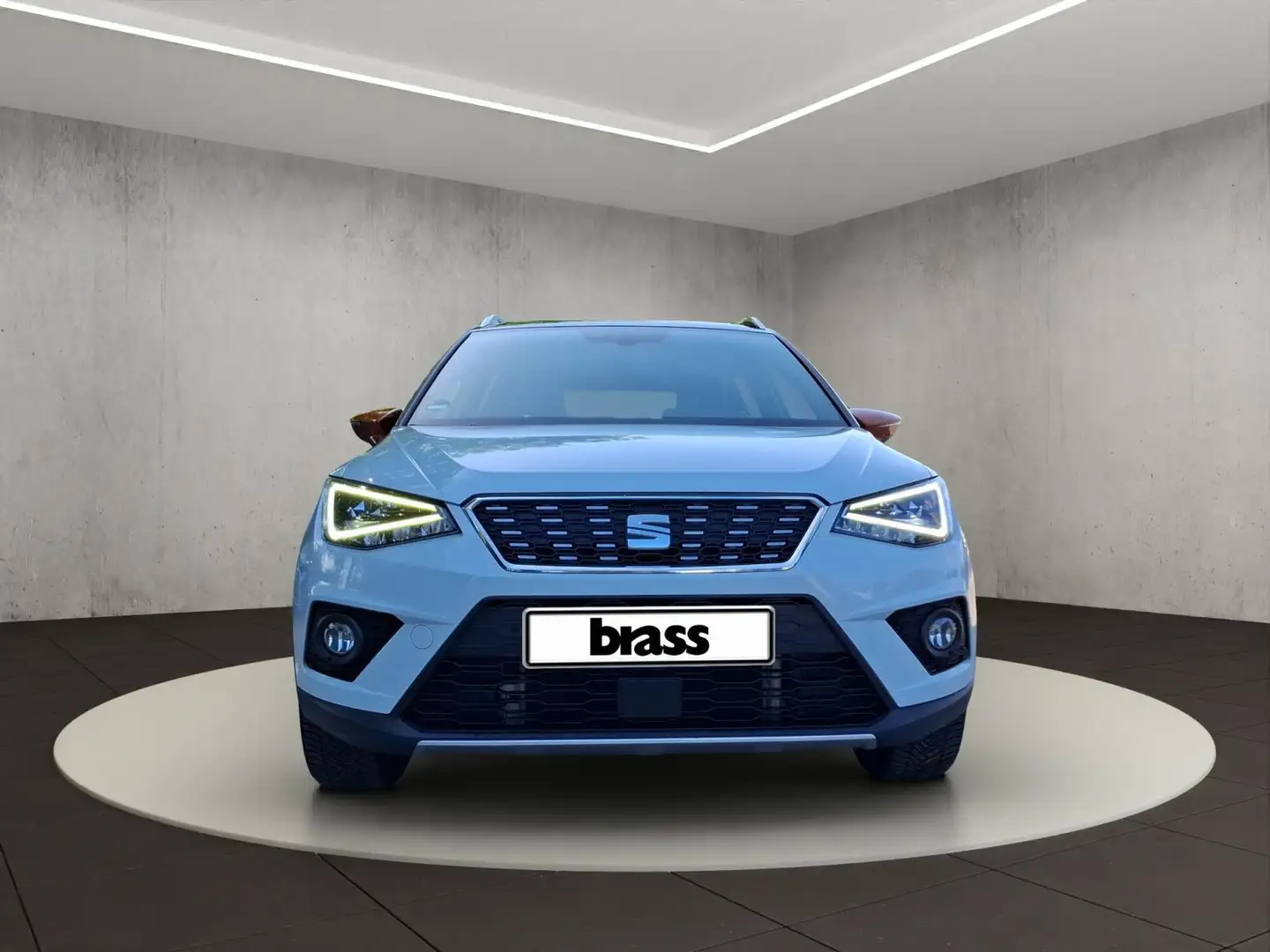 Vehicle image, number 8