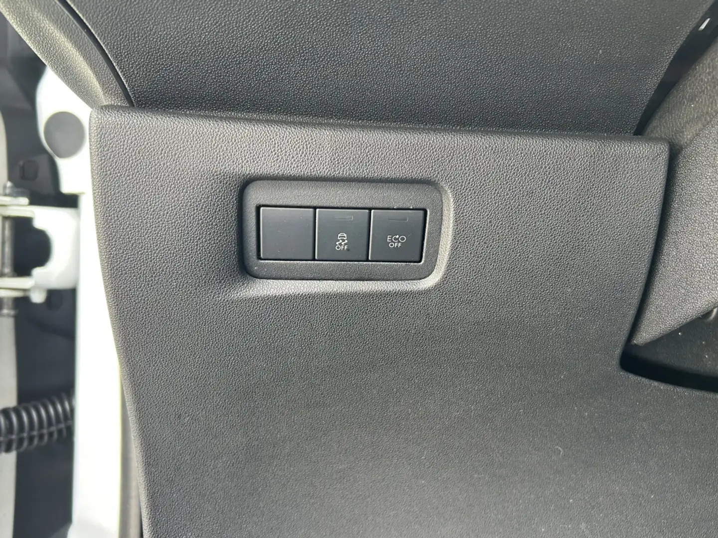Vehicle image, number 19