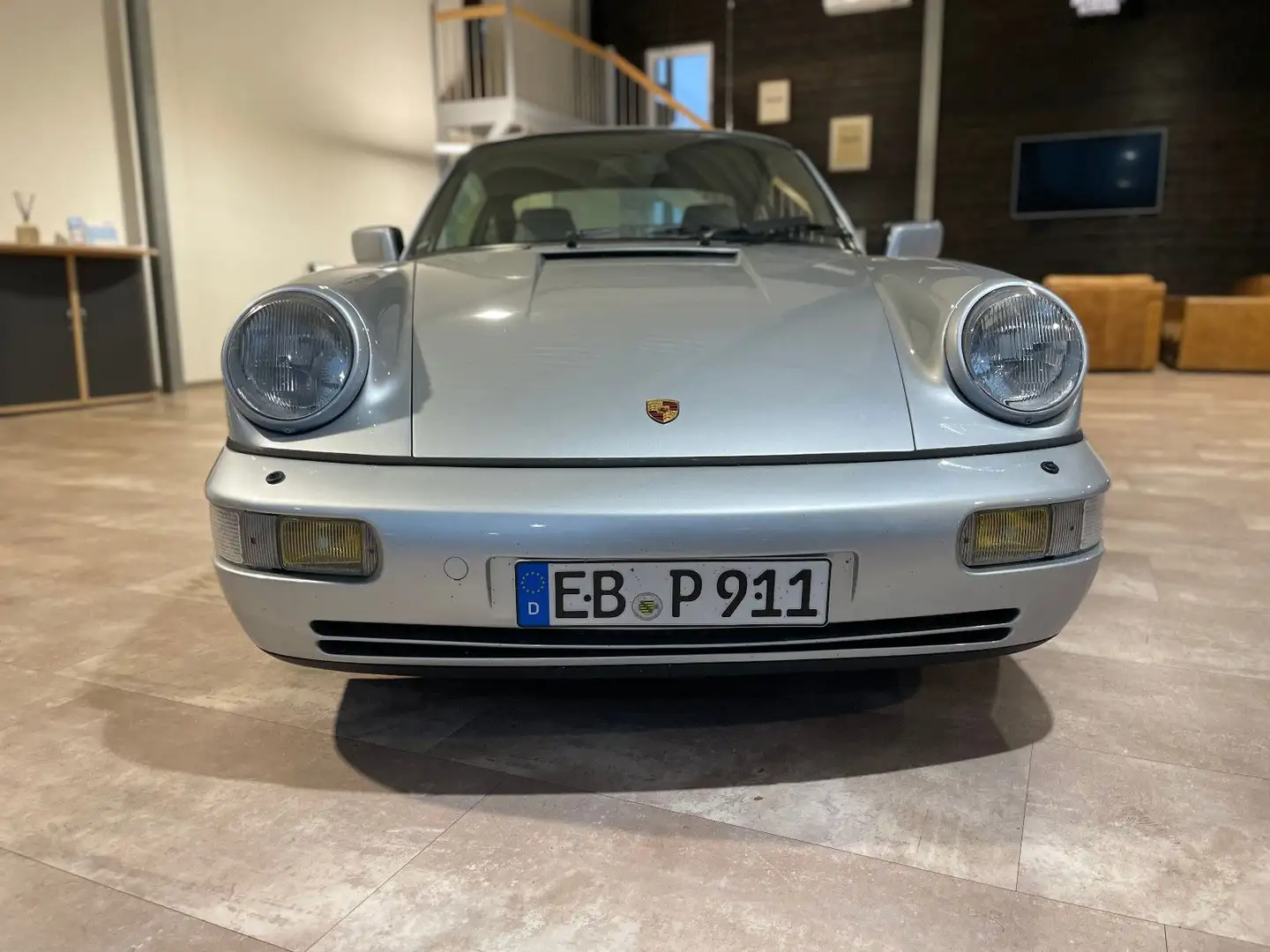 Vehicle image, number 2