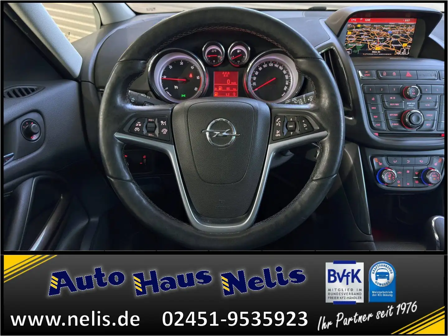 Vehicle image, number 13