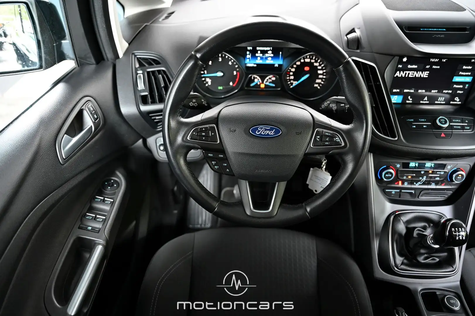 Vehicle image, number 9