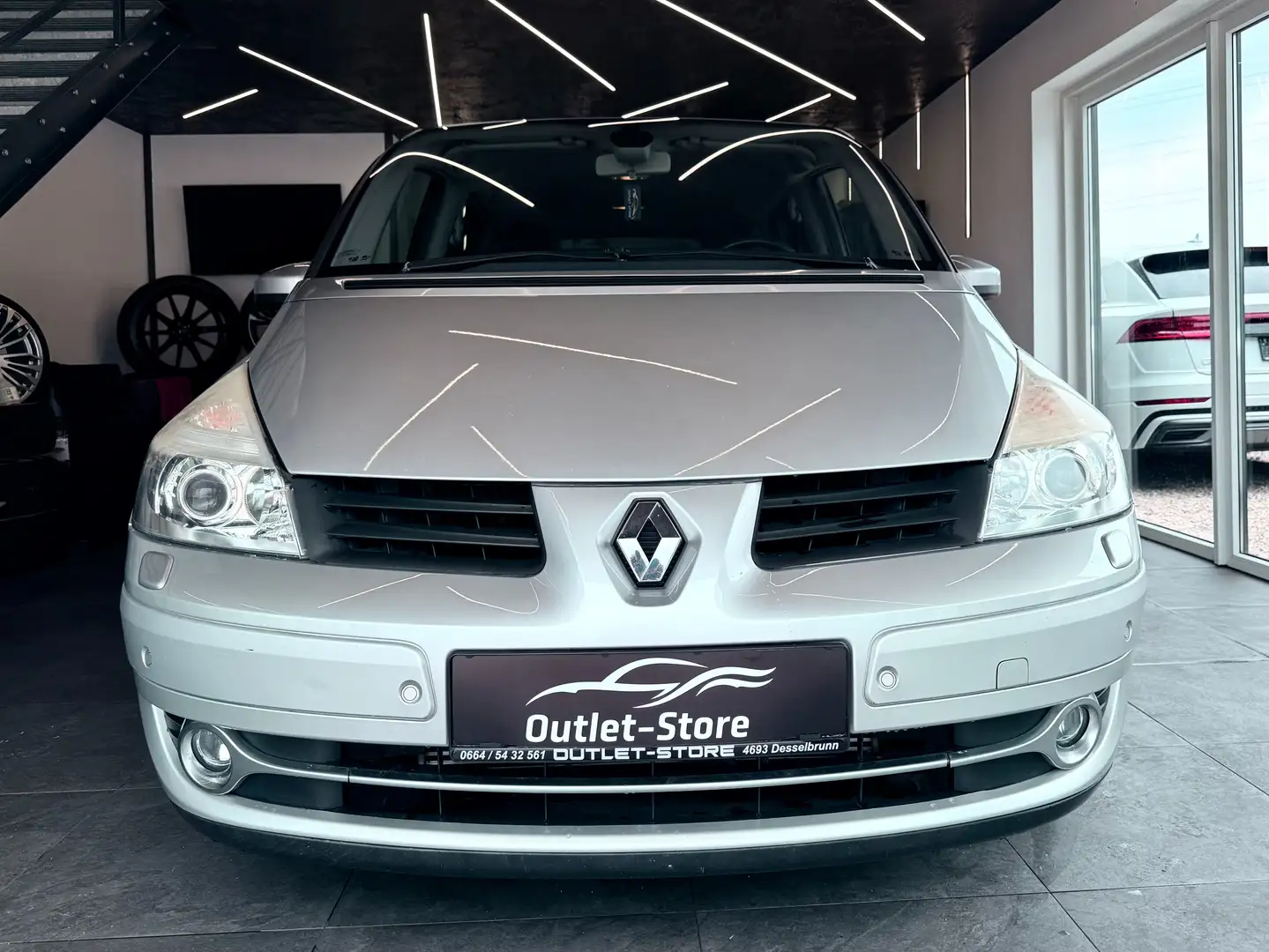 Vehicle image, number 2