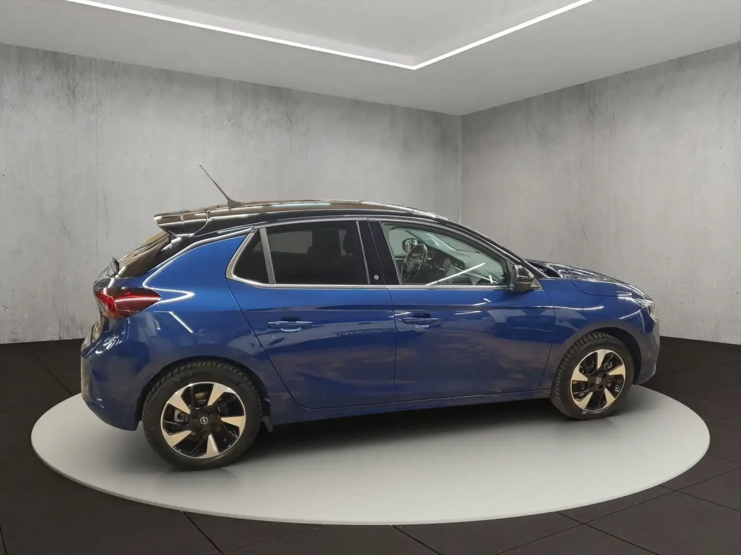 Vehicle image, number 6