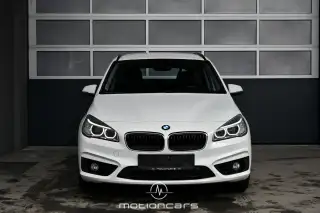 Vehicle image thumbnail, number 3