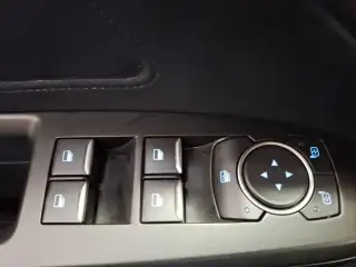 Vehicle image thumbnail, number 14