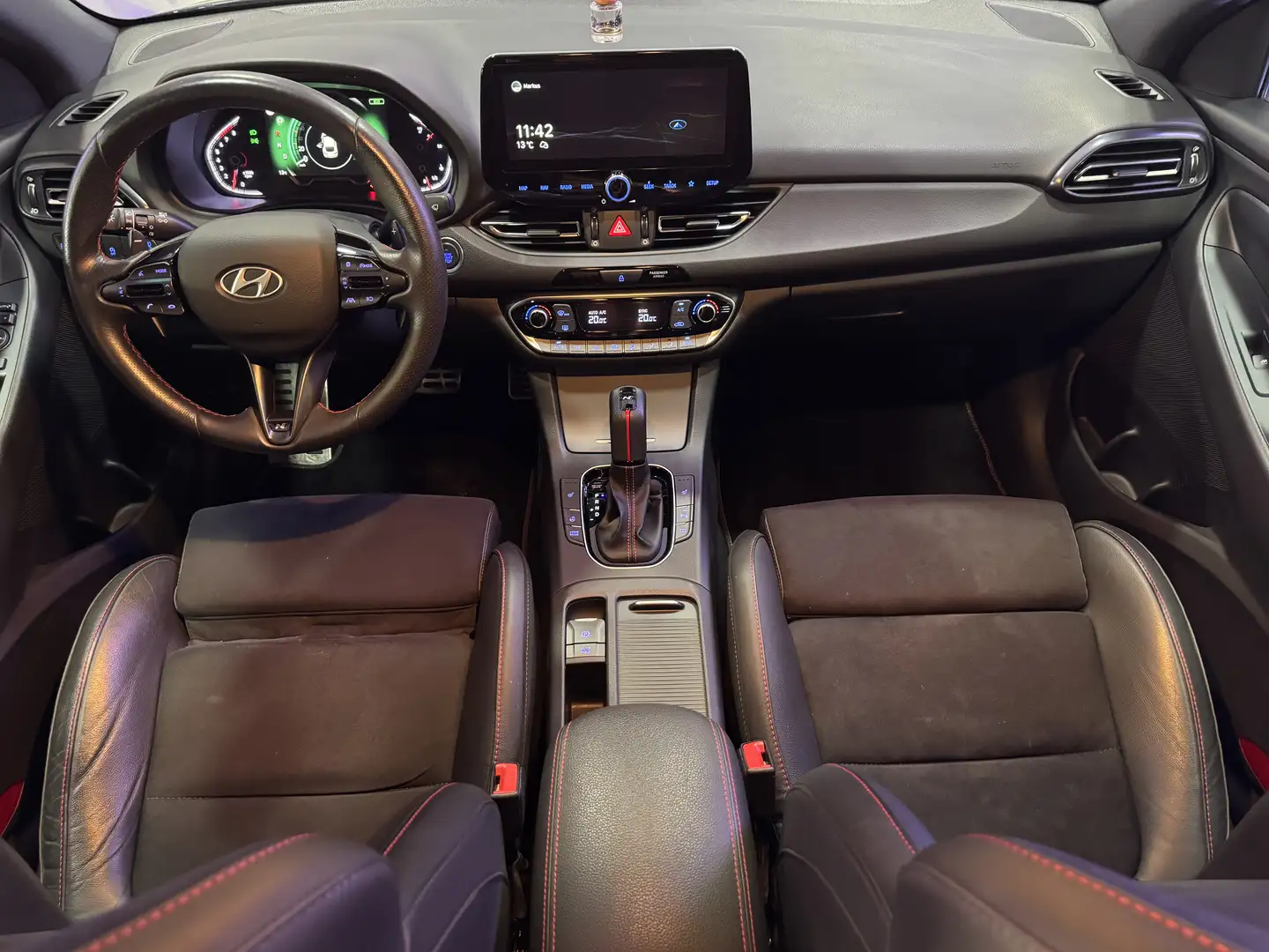 Vehicle image, number 7