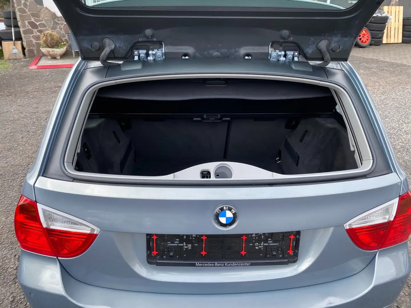 Vehicle image, number 8