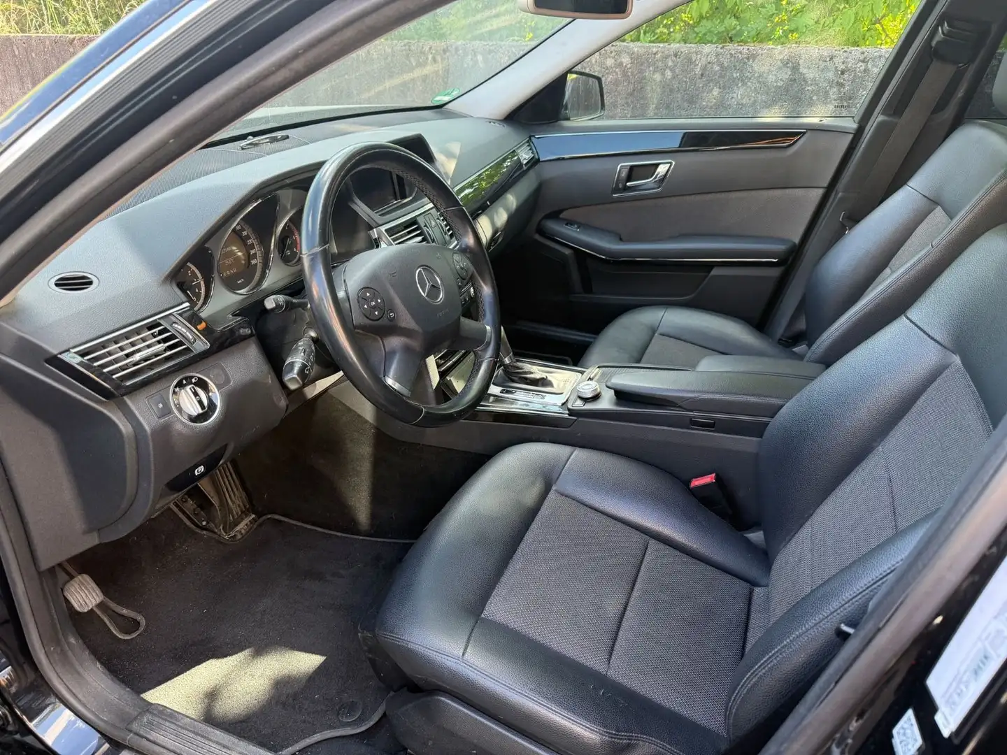 Vehicle image, number 9