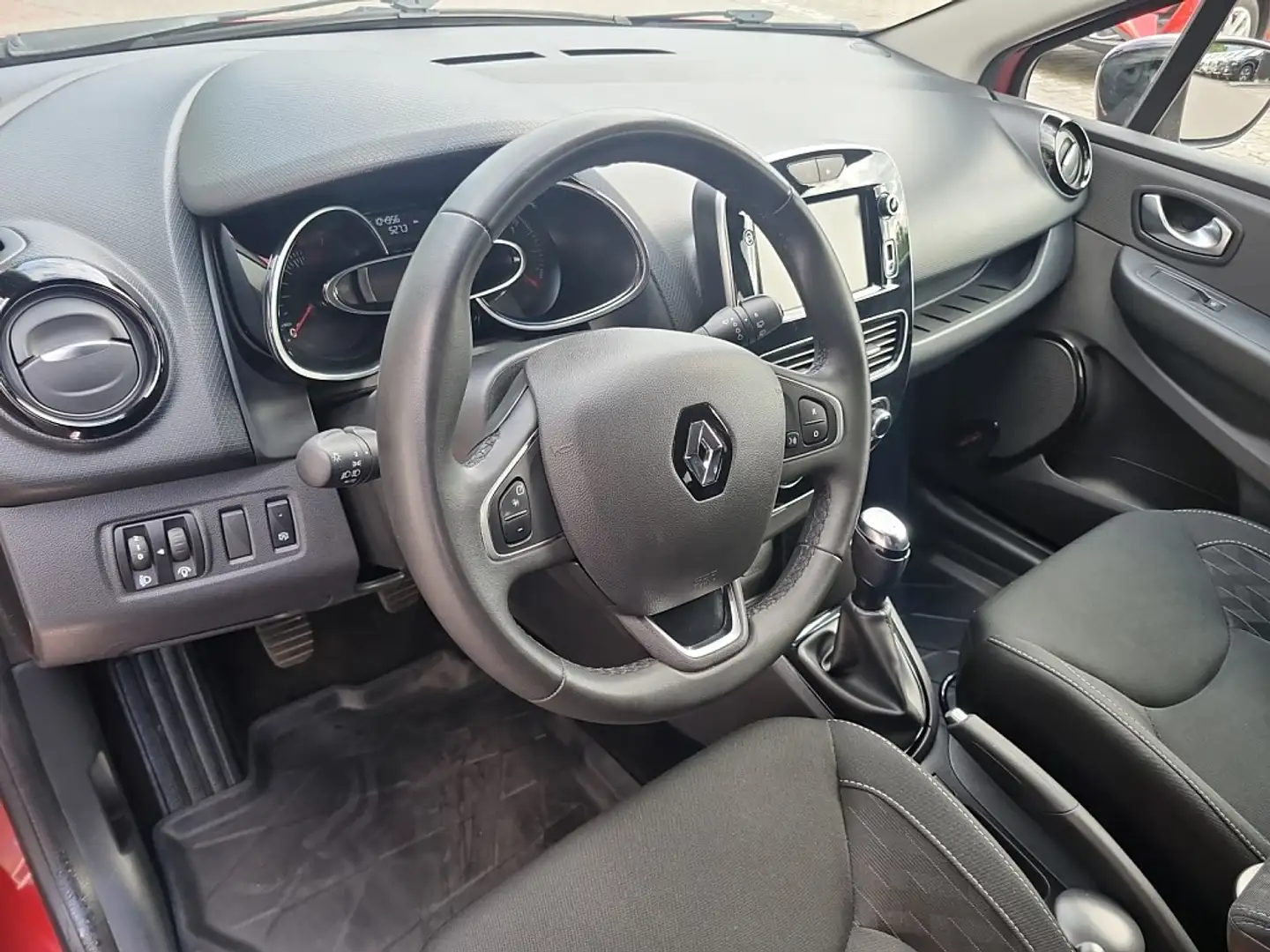 Vehicle image, number 9