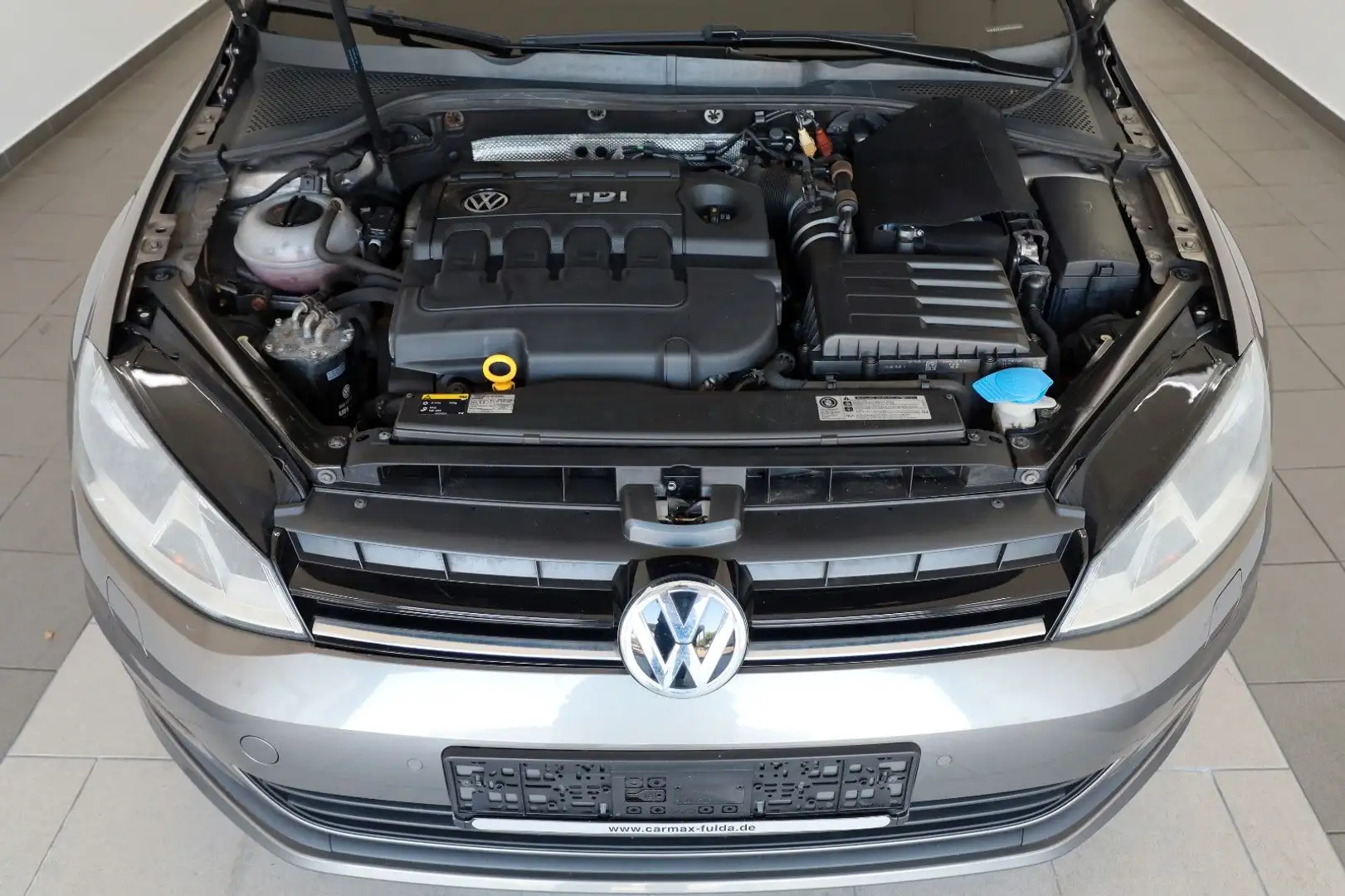 Vehicle image, number 17