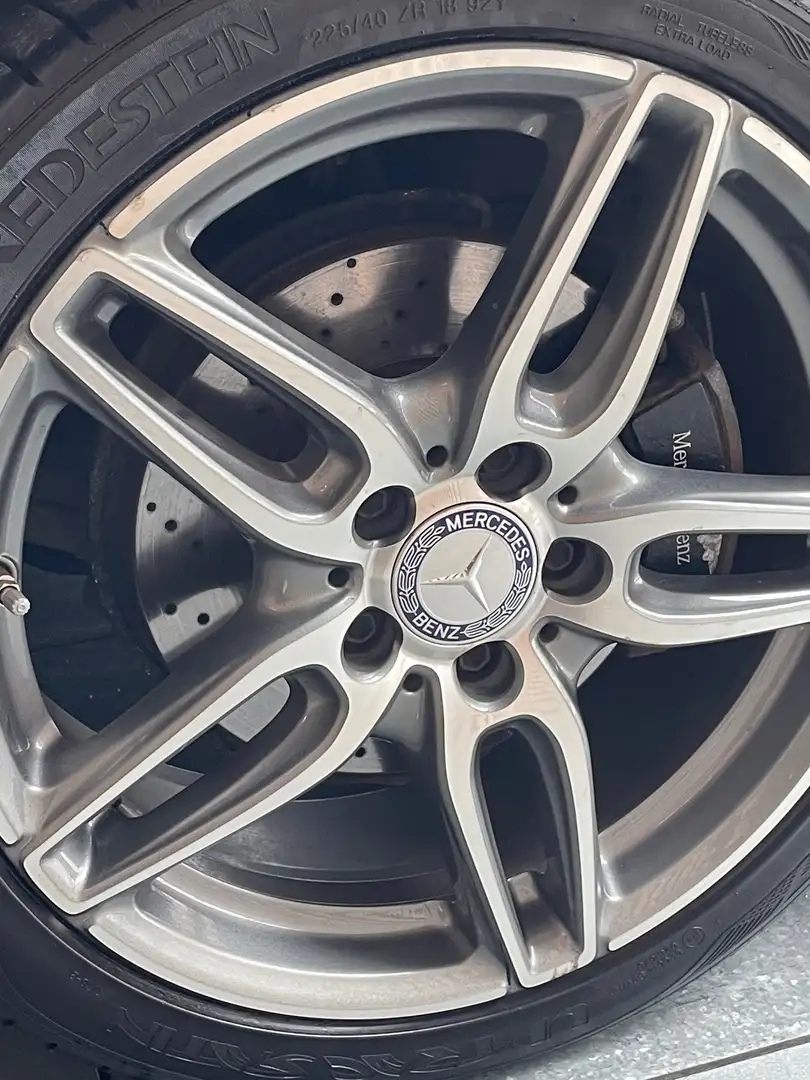 Vehicle image, number 8