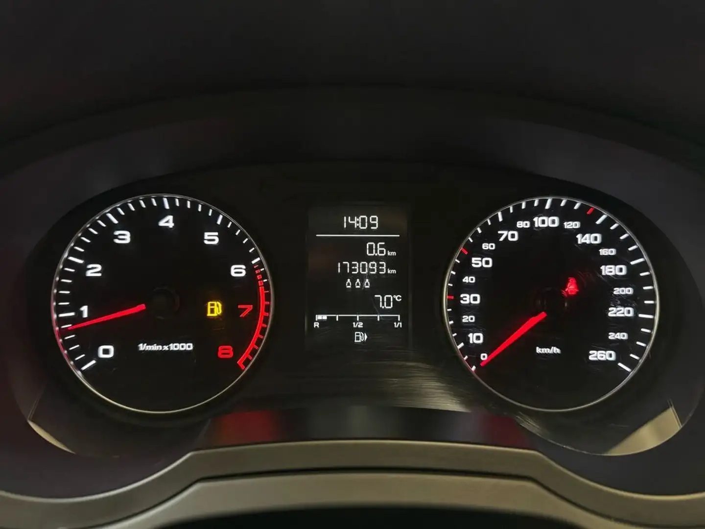 Vehicle image, number 14