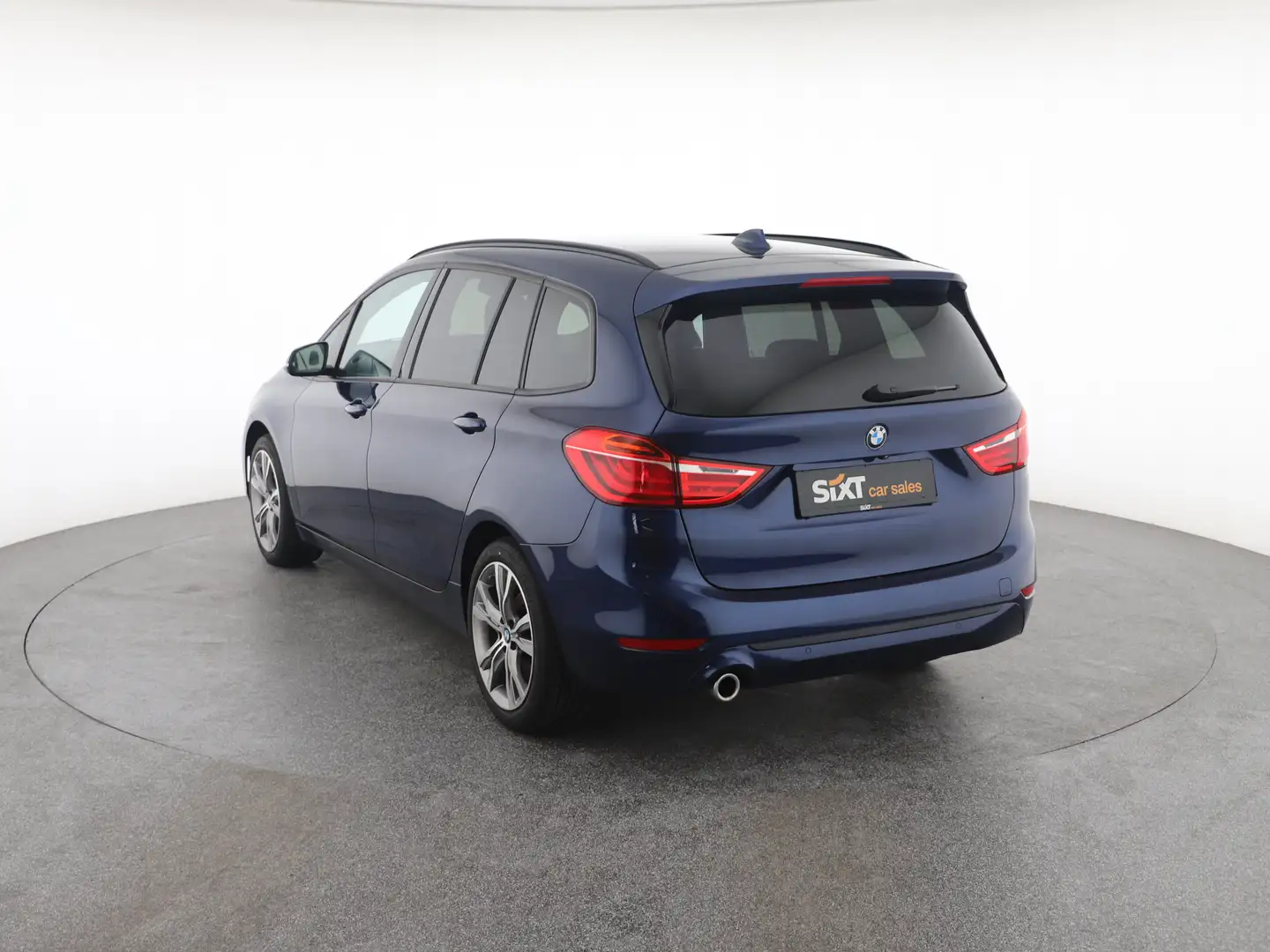 Vehicle image, number 4