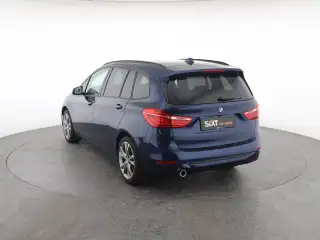 Vehicle image thumbnail, number 4