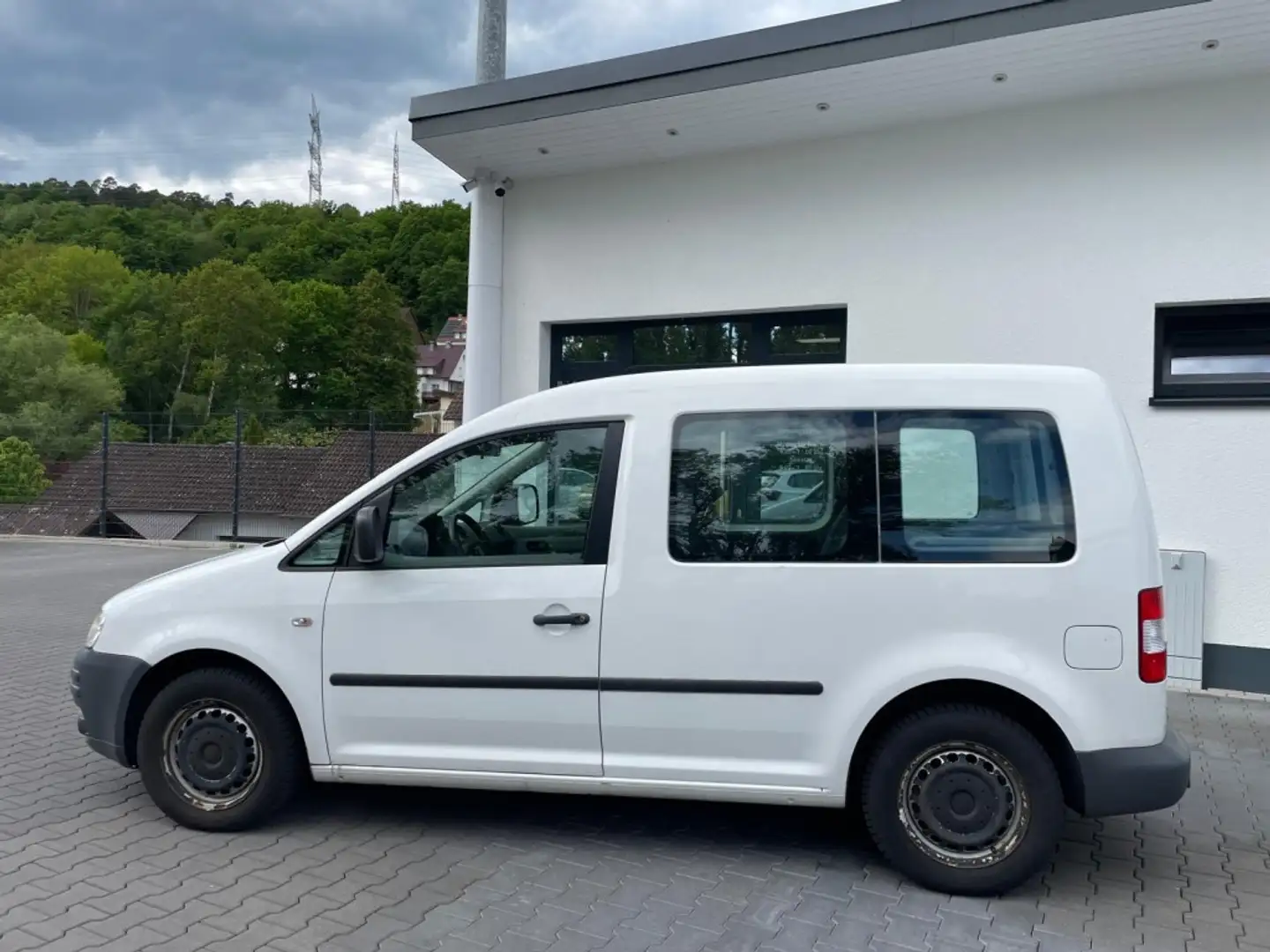 Vehicle image, number 2