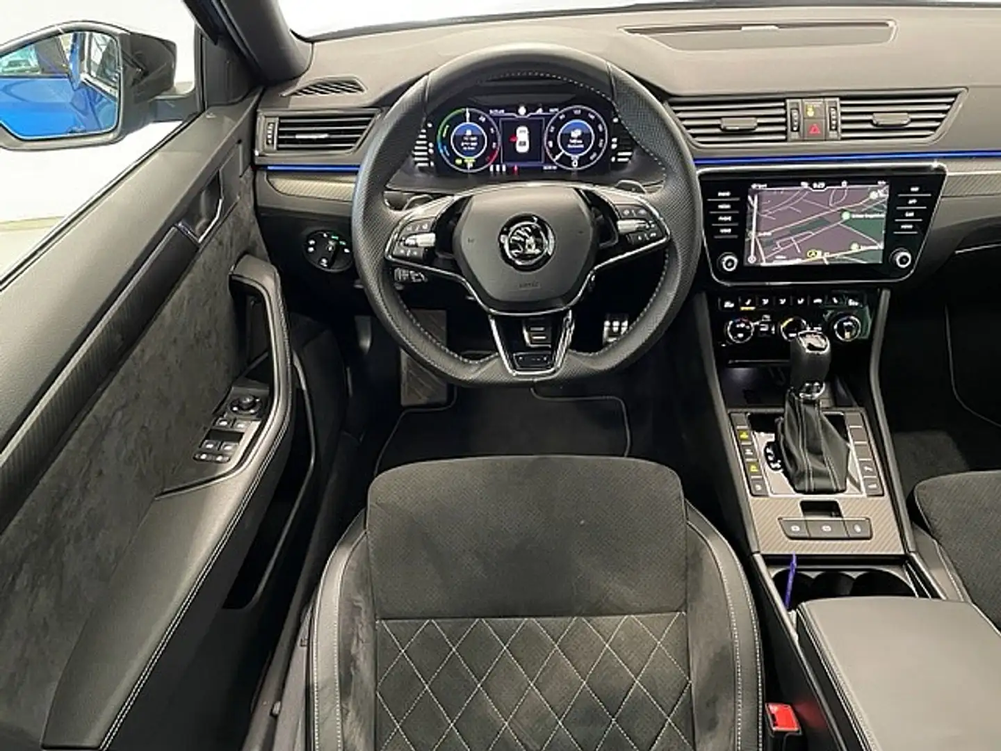 Vehicle image, number 8
