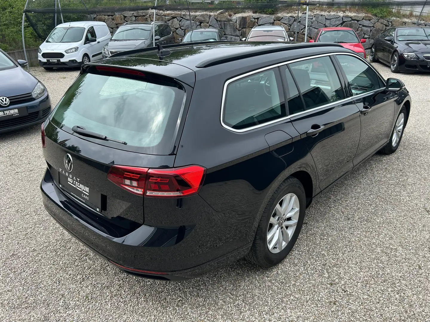 Vehicle image, number 12