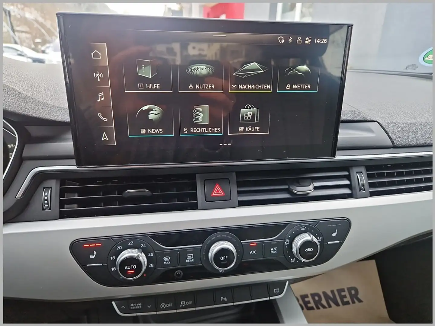 Vehicle image, number 12
