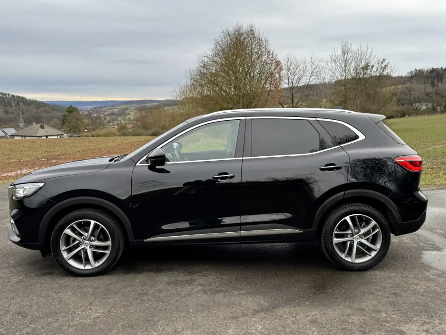 Vehicle image, number 3