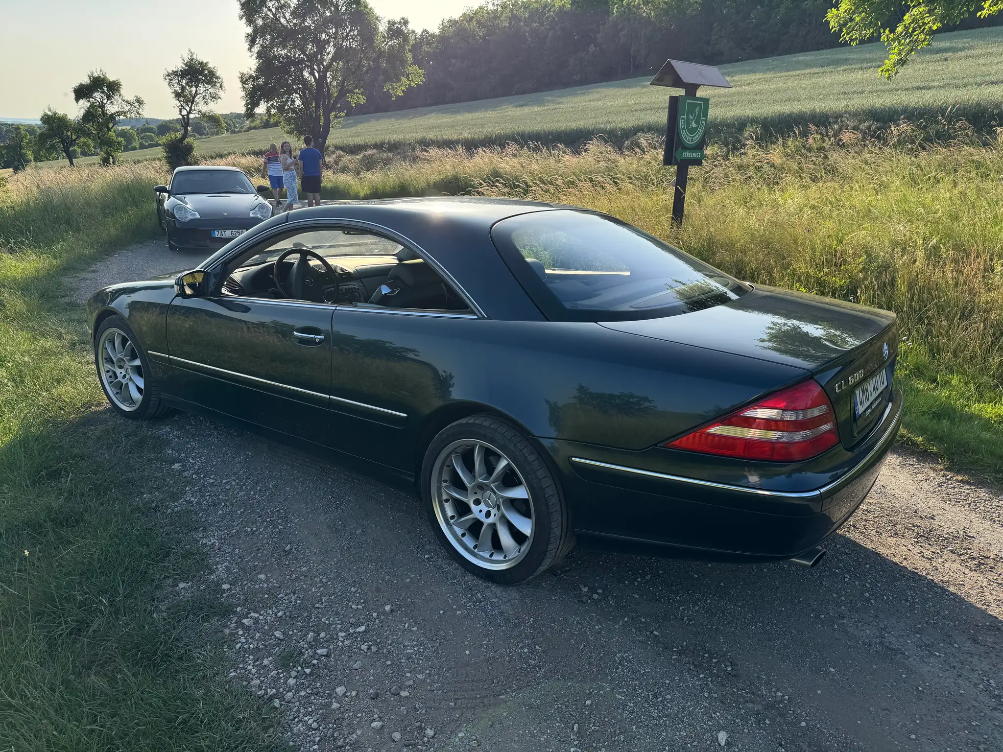 Vehicle image, number 9