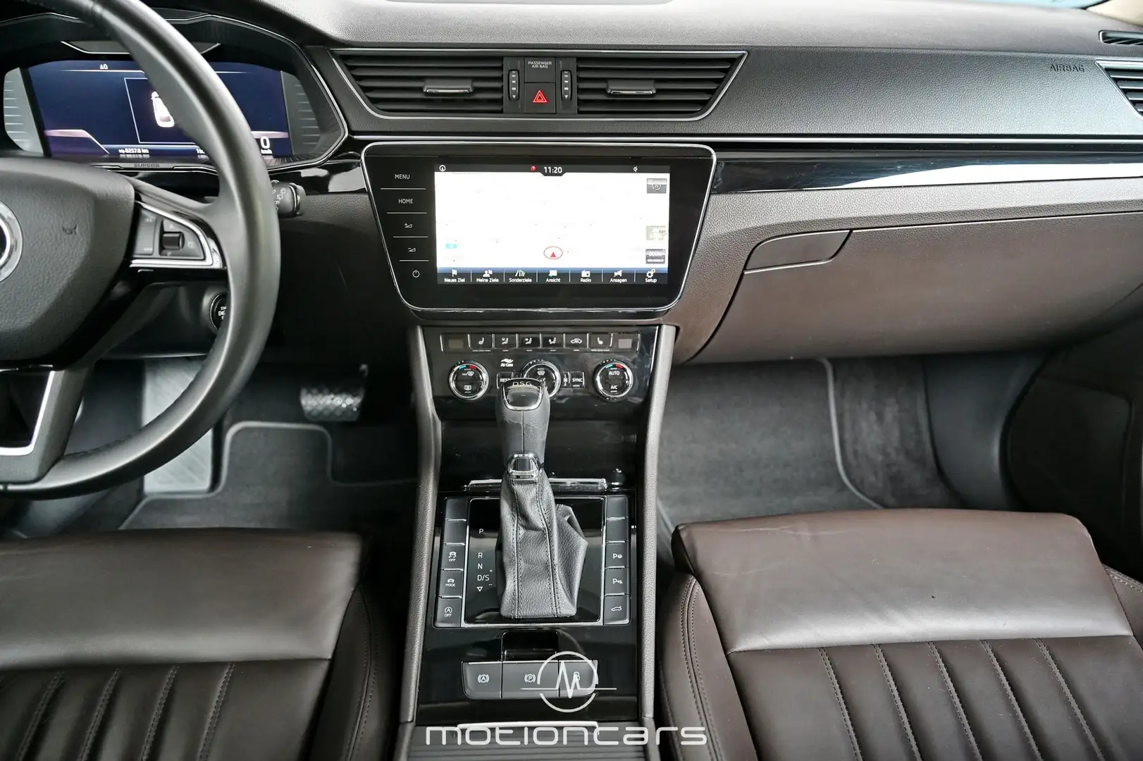 Vehicle image, number 13