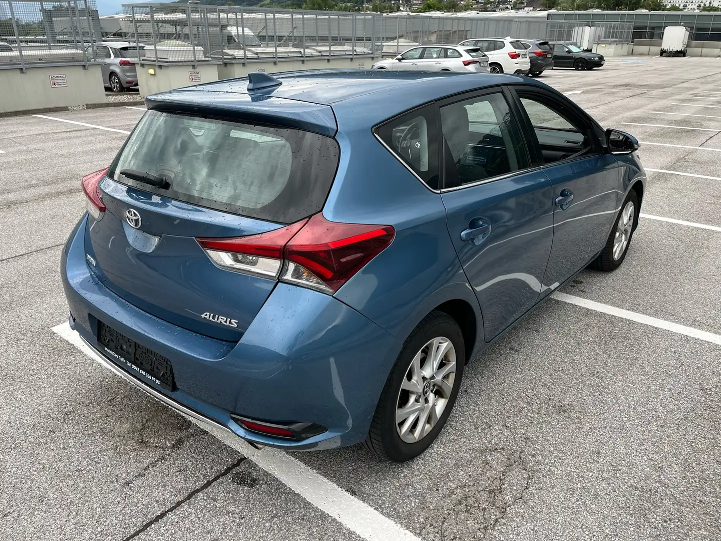 Vehicle image, number 8
