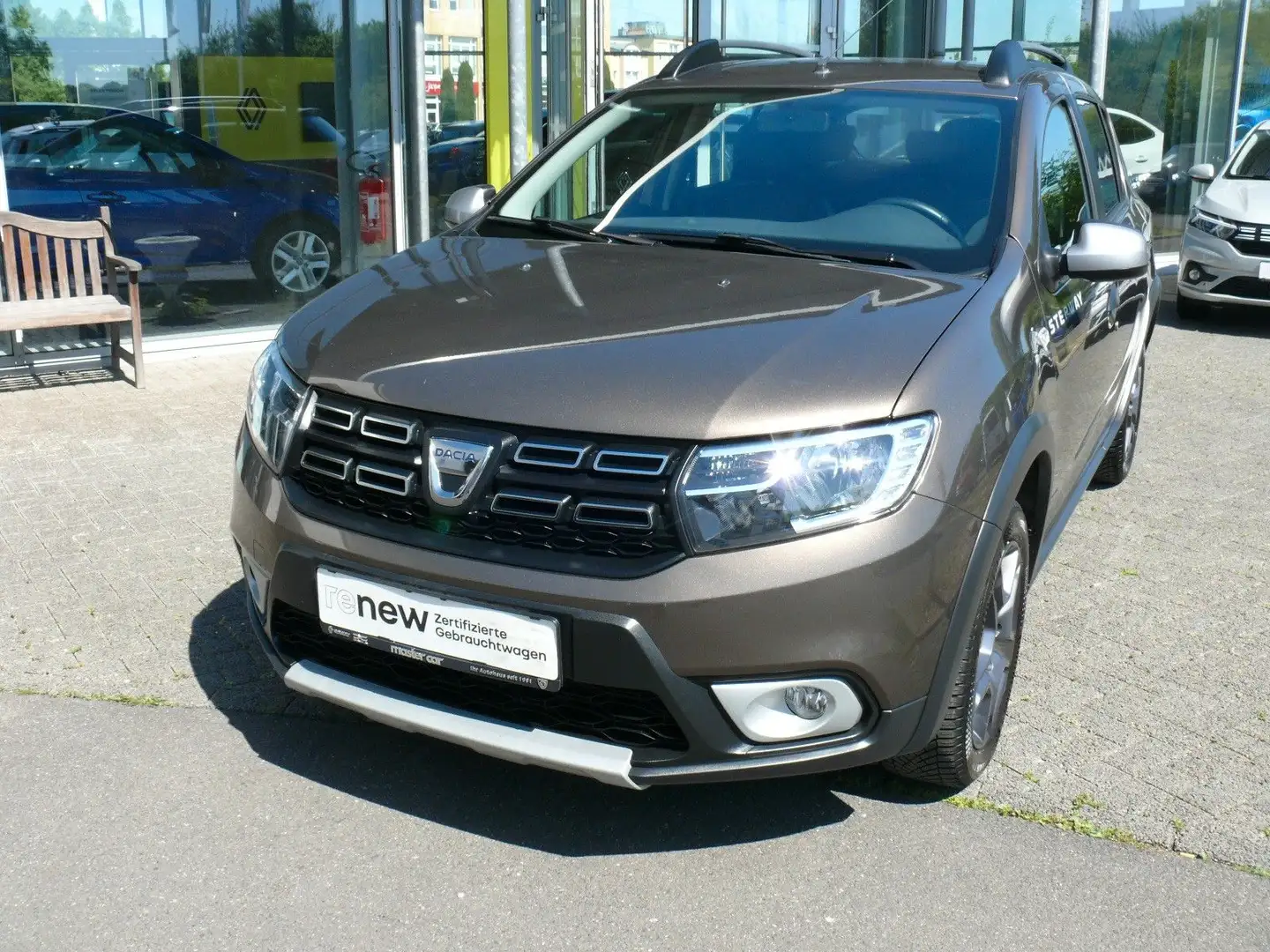 Vehicle image, number 8