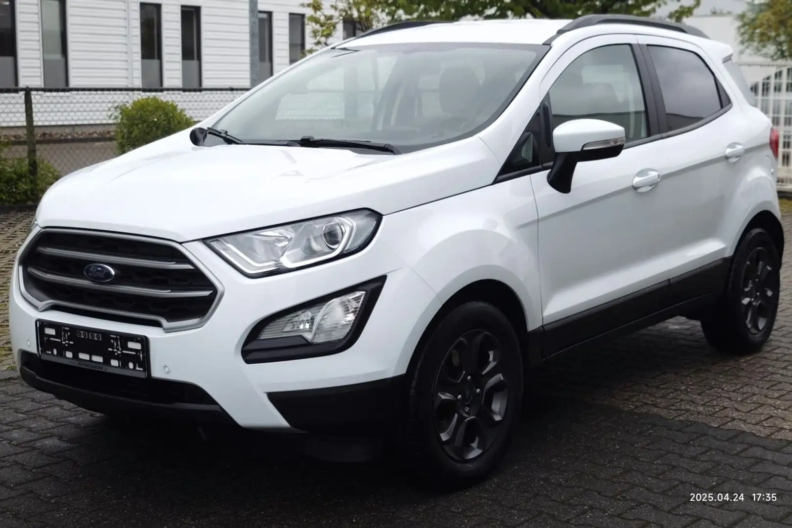 Vehicle image, number 1