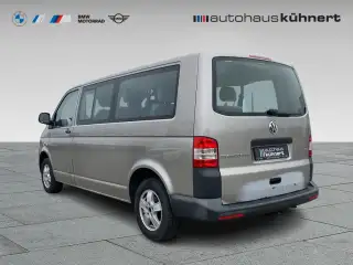 Vehicle image thumbnail, number 3