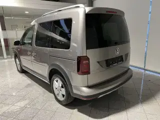 Vehicle image thumbnail, number 3