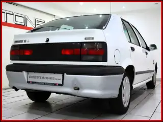 Vehicle image thumbnail, number 8